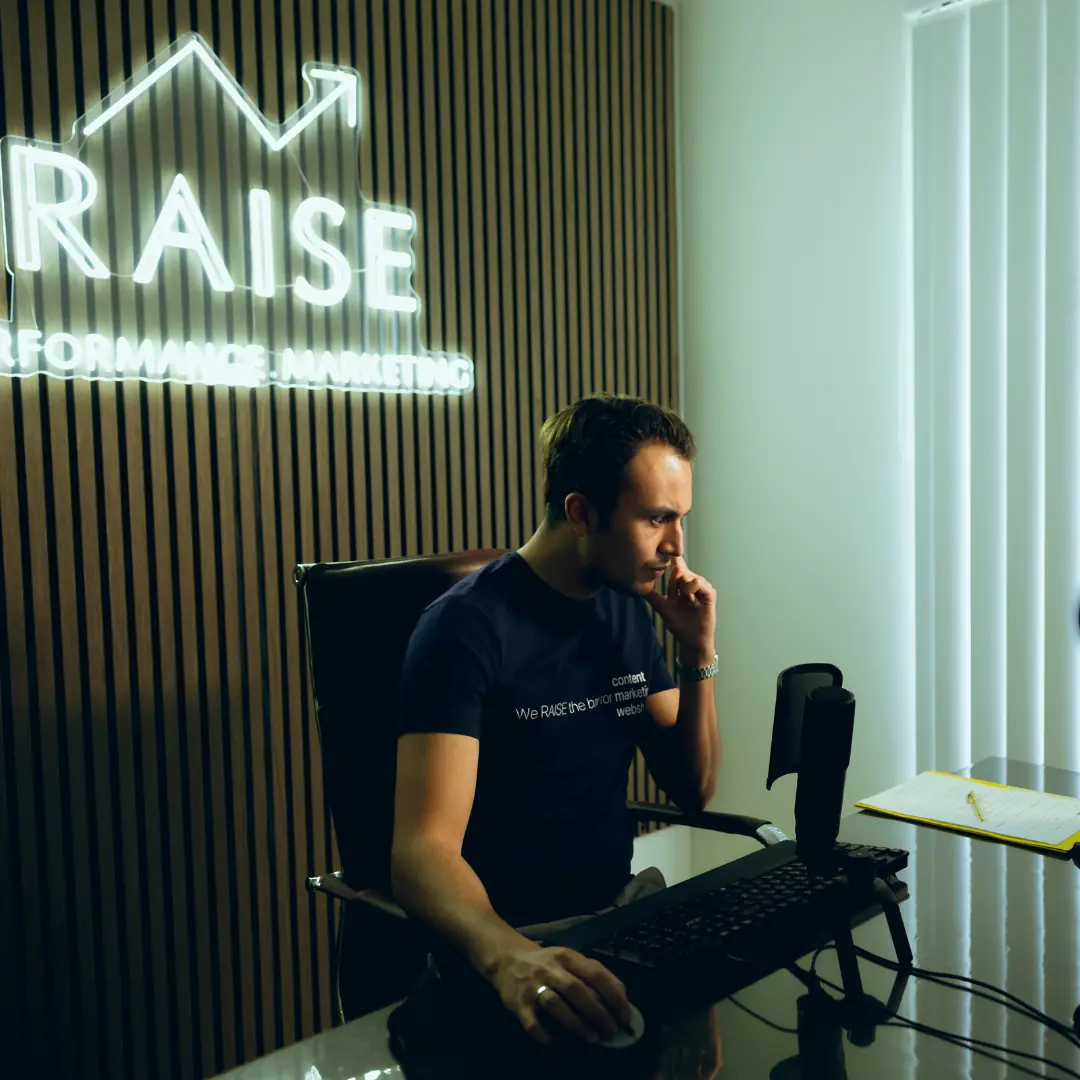 RAISE Agency team arbejder med performance marketing